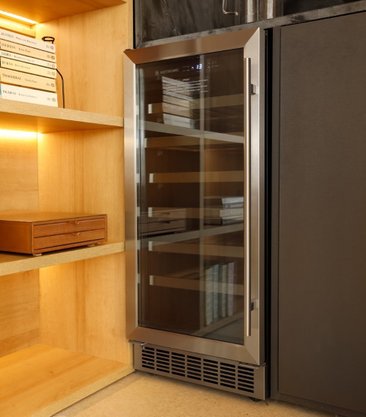 Adega 34 Garrafas 1Z Bult-in  220V Elettromec