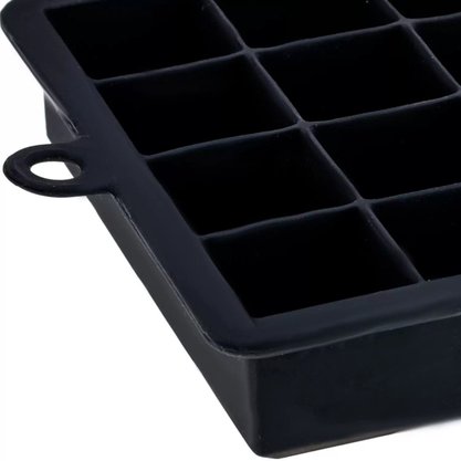Forma de Gelo 24 Cubos 20x13x3cm em Silicone Preto Weck