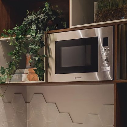 Micro-ondas Luce Flat Built-in com Grill Elétrico 25 Litros 220V Elettromec