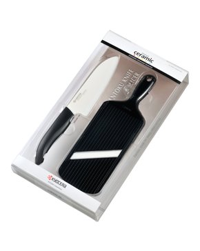 Kit Faca Cerâmica Santoku Ergonomic 5.5" + Fatiador Ajustável Preto Kyocera